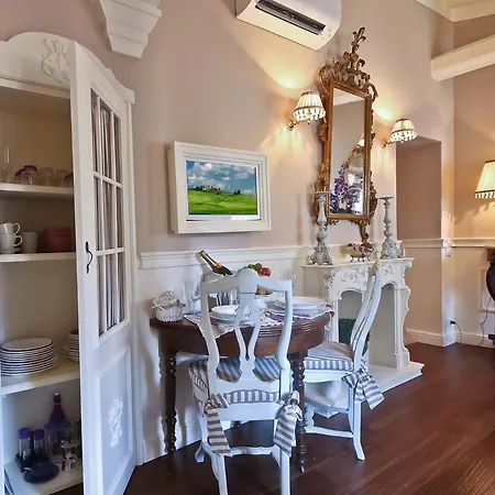 Apartment Ponte Vecchio Luxury - Daily Refresh Available Florence