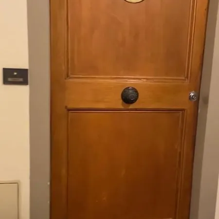 Ponte Vecchio Luxury - Daily Refresh Available