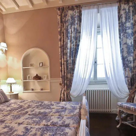 Lägenhet Ponte Vecchio Luxury - Daily Refresh Available Florens