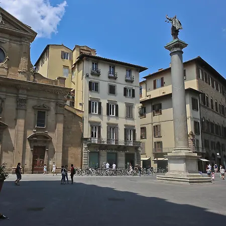 Ponte Vecchio Luxury - Daily Refresh Available *