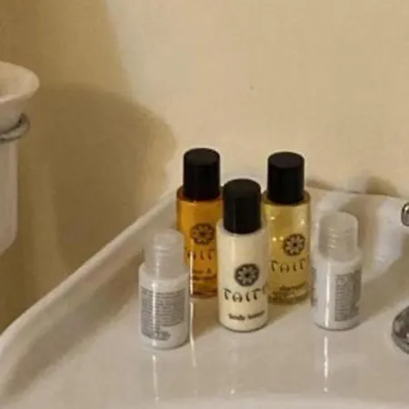 Ponte Vecchio Luxury - Daily Refresh Available Florence