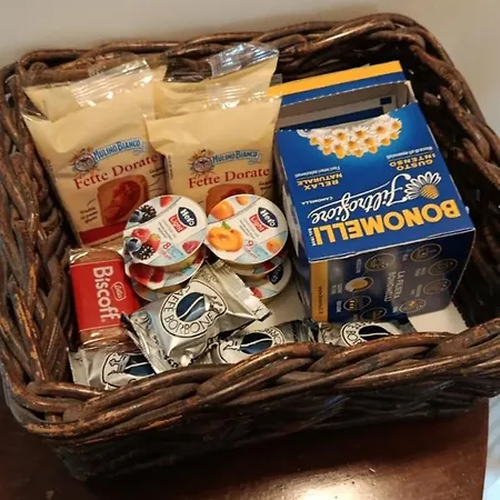 Ponte Vecchio Luxury - Daily Refresh Available *