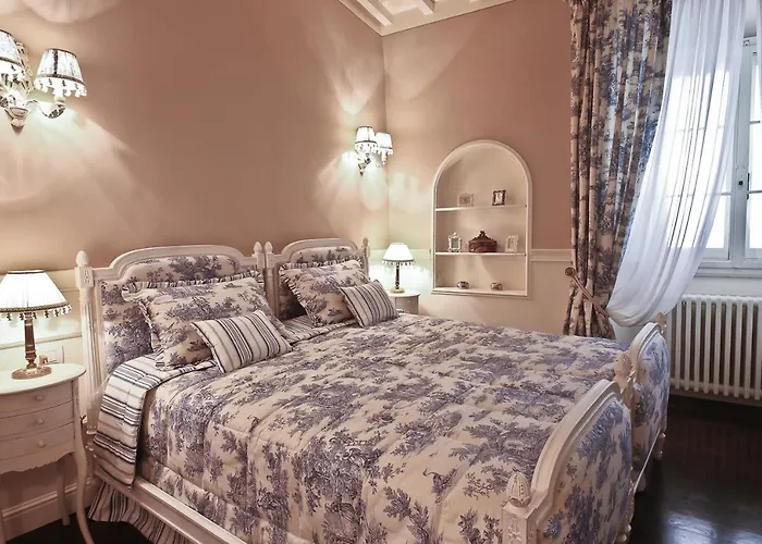 Ponte Vecchio Luxury - Daily Refresh Available *