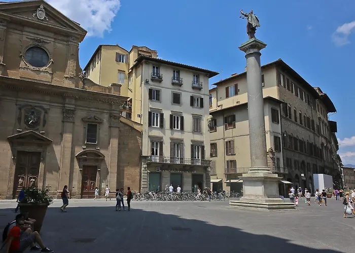 Ponte Vecchio Luxury - Daily Refresh Available *