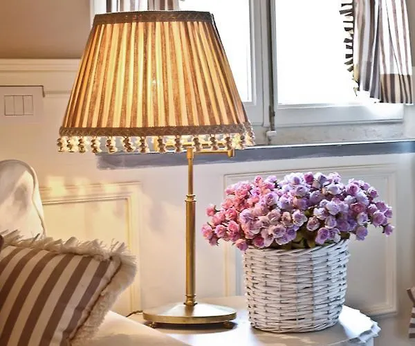 Ponte Vecchio Luxury - Daily Refresh Available *