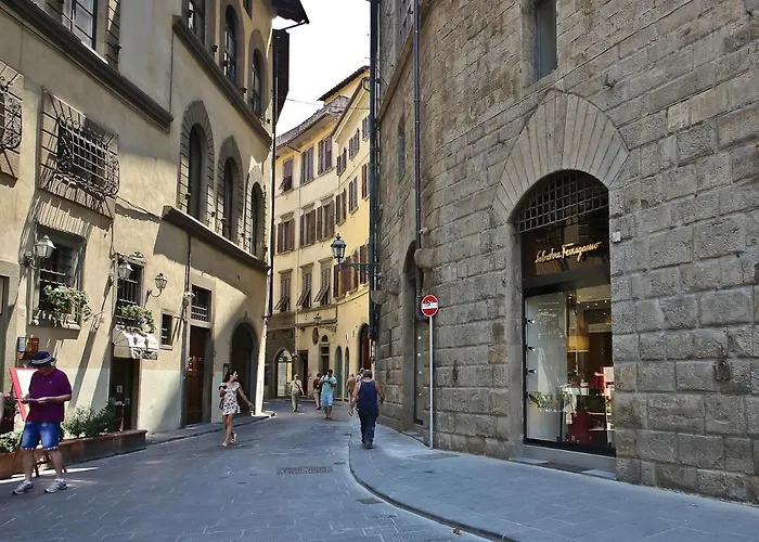 Ponte Vecchio Luxury - Daily Refresh Available * Florença