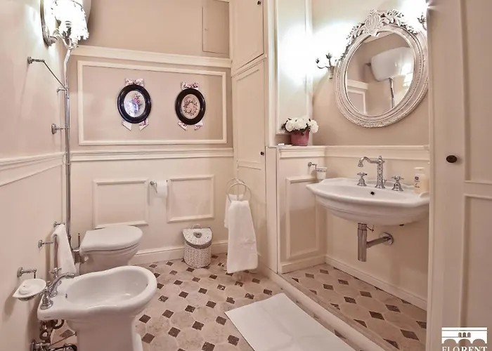 Apartamento Ponte Vecchio Luxury - Daily Refresh Available Florença