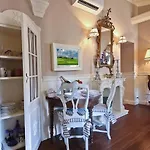 Apartment Ponte Vecchio Luxury - Daily Refresh Available Florence
