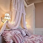Ponte Vecchio Luxury - Daily Refresh Available * Florence