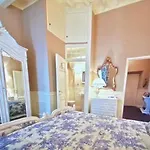 Ponte Vecchio Luxury - Daily Refresh Available *