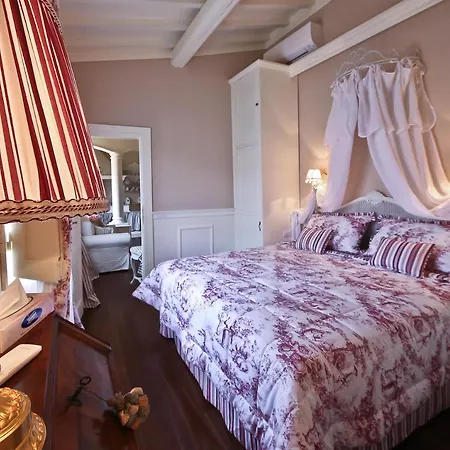 Apartment Ponte Vecchio Luxury - Daily Refresh Available Florence
